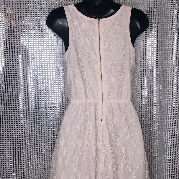 Size Small Cream Lace High Low Dress - Picture 5 of 8